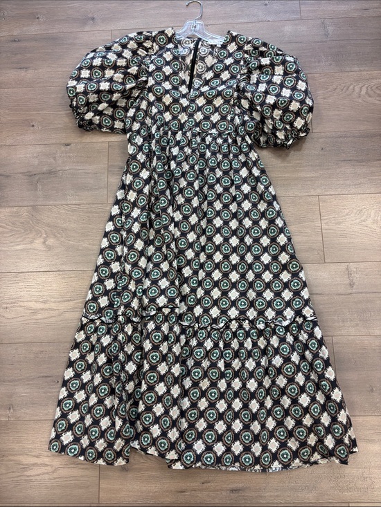HUNTER BELL Dresses & Skirts - Hunter Bell puff sleeve Maxi Dress L